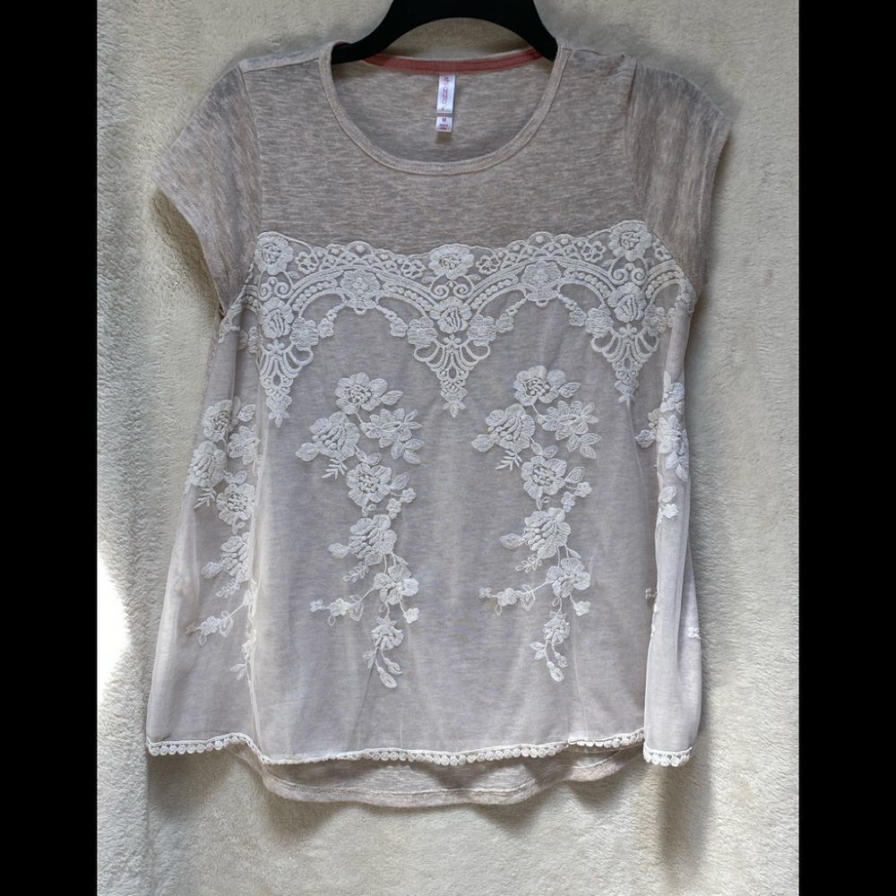 Exhilaration shirt size medium